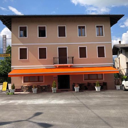 Locanda Alla Stazione Santa Giustina  Екстер'єр фото